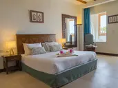 CLUB REEF HOTEL