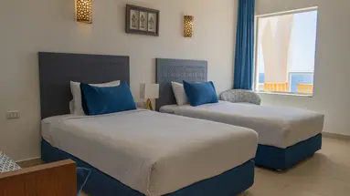 CLUB REEF HOTEL