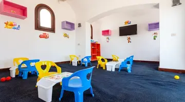 CLUB REEF HOTEL