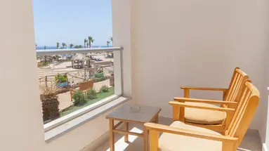CLUB REEF HOTEL