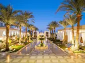 CLUB REEF HOTEL