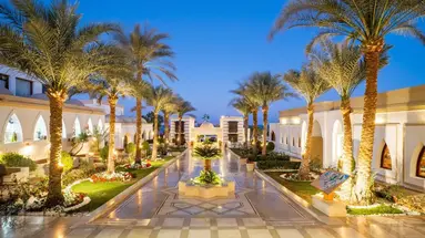 CLUB REEF HOTEL