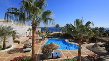 Club Reef Resort