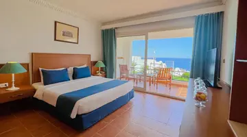Club Reef Resort