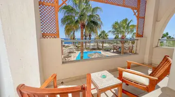 Club Reef Resort