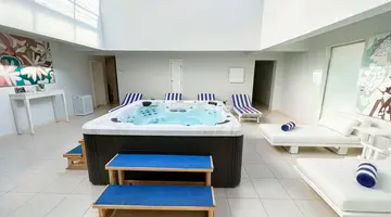 Club Reef Resort