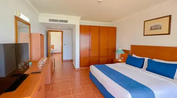 Club Reef Resort