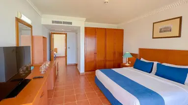 Club Reef Resort