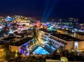 CLUB SHARK HOTEL