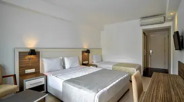 Club Shark Hotel