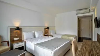 Club Shark Hotel