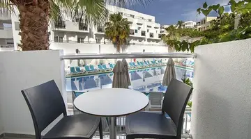 Club Shark Hotel