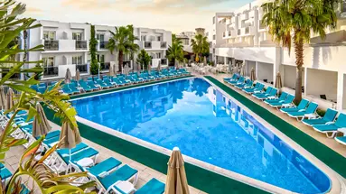 Club Shark Hotel