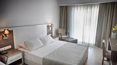 CLUB SHARK HOTEL