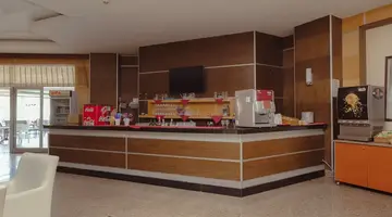 CLUB SIDE COAST HOTEL