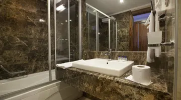 CLUB SIDE COAST HOTEL