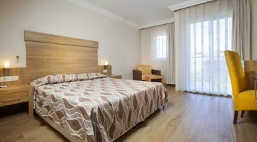 CLUB SIDE COAST HOTEL