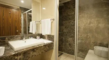 CLUB SIDE COAST HOTEL