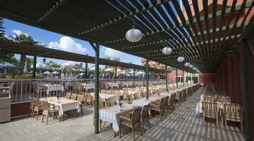 CLUB SIDE COAST HOTEL