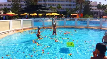 Club Tropicana