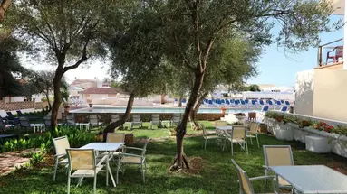 Clumba Hotel