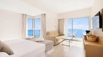 CM Playa del Moro Hotel