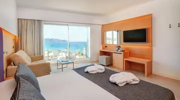 CM Playa del Moro Hotel