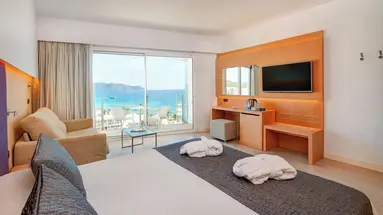 CM Playa del Moro Hotel