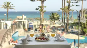 CM Playa del Moro Hotel