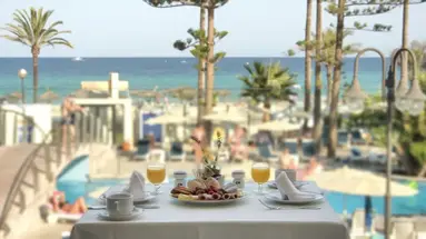 CM Playa del Moro Hotel