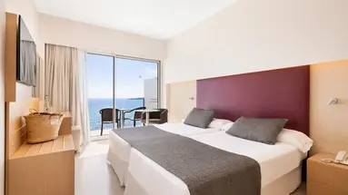CM Playa del Moro Hotel