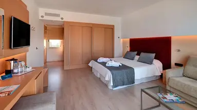 CM Playa del Moro Hotel