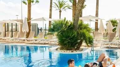 CM Playa del Moro Hotel