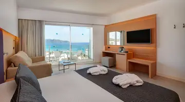 CM Playa del Moro Hotel