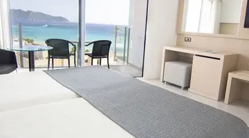 CM Playa del Moro Hotel
