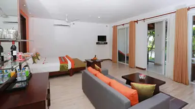 COCO BAY UNAWATUNA