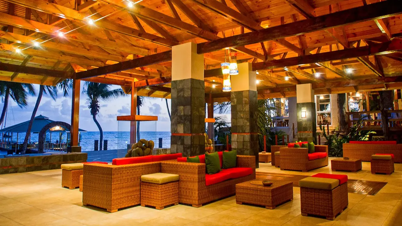 Coco de Mer Hotel and Black Parrot Suites