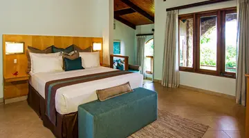 Coco de Mer Hotel and Black Parrot Suites