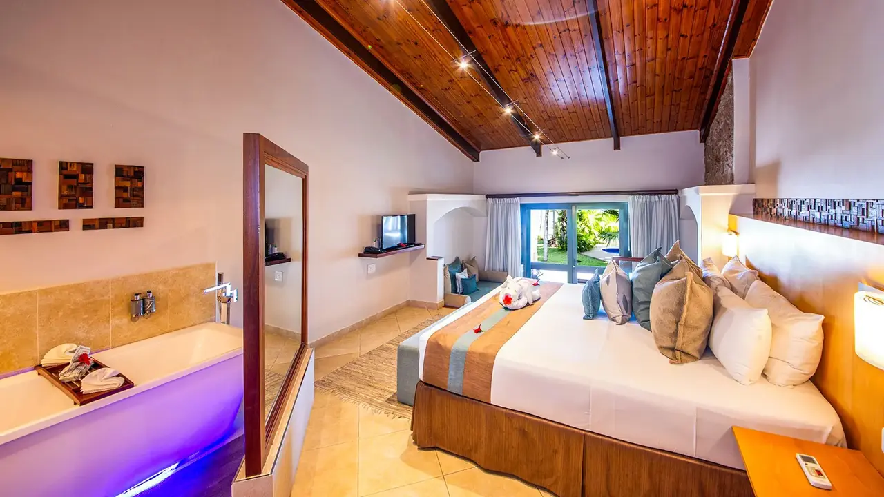 Coco de Mer Hotel and Black Parrot Suites