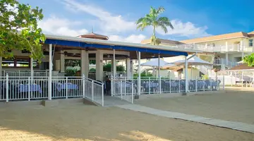 CocoLaPalm A Seaside Resort