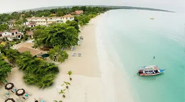 CocoLaPalm Seaside Resort