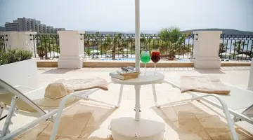 Cocos The Club Solto - Boutique Class