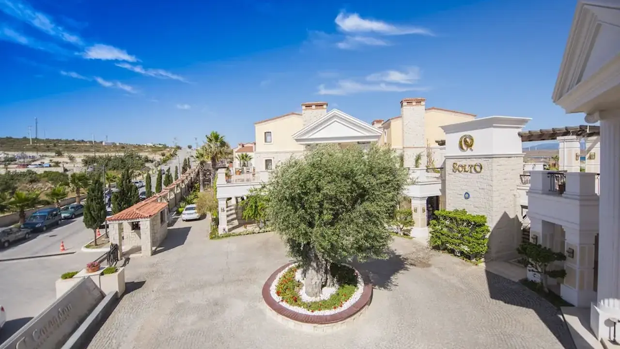 Cocos The Club Solto - Boutique Class