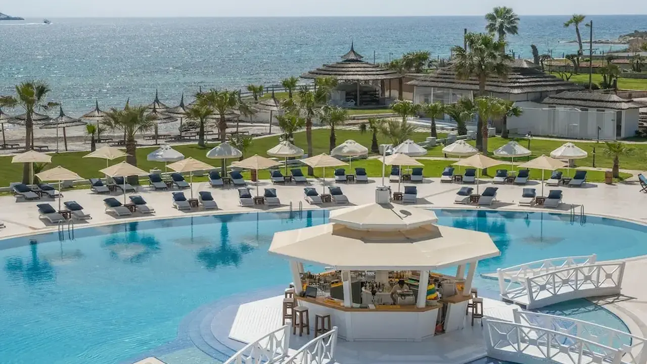 Cocos The Club Solto - Boutique Class