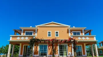 Colina da Lapa and Colina Villas