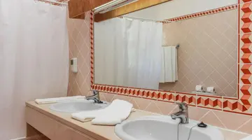 Colina Da Lapa & Villas with Private Pool