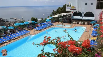 Colina Mar Apartments