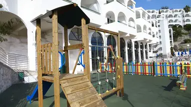 Colina Mar Apartments