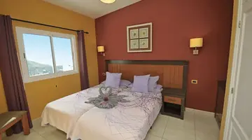 Colina Mar Apartments