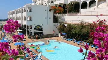 Colina Mar Apartments